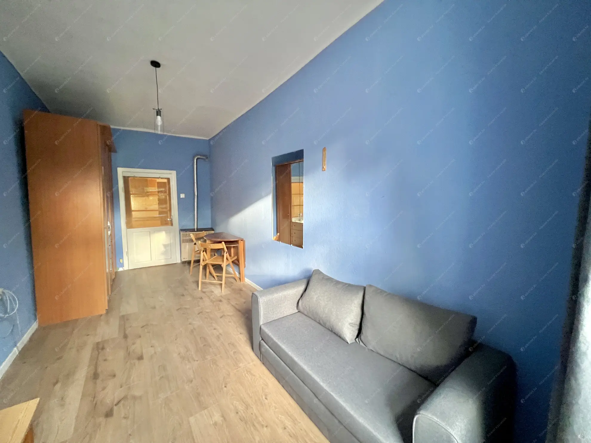 Kiadó albérlet 150000 Ft/hó áron: Budapest, VI. kerület  Hunyadi tér. Mérete: 24 nm, 1 szobás | Alberlet.hu - 6553622