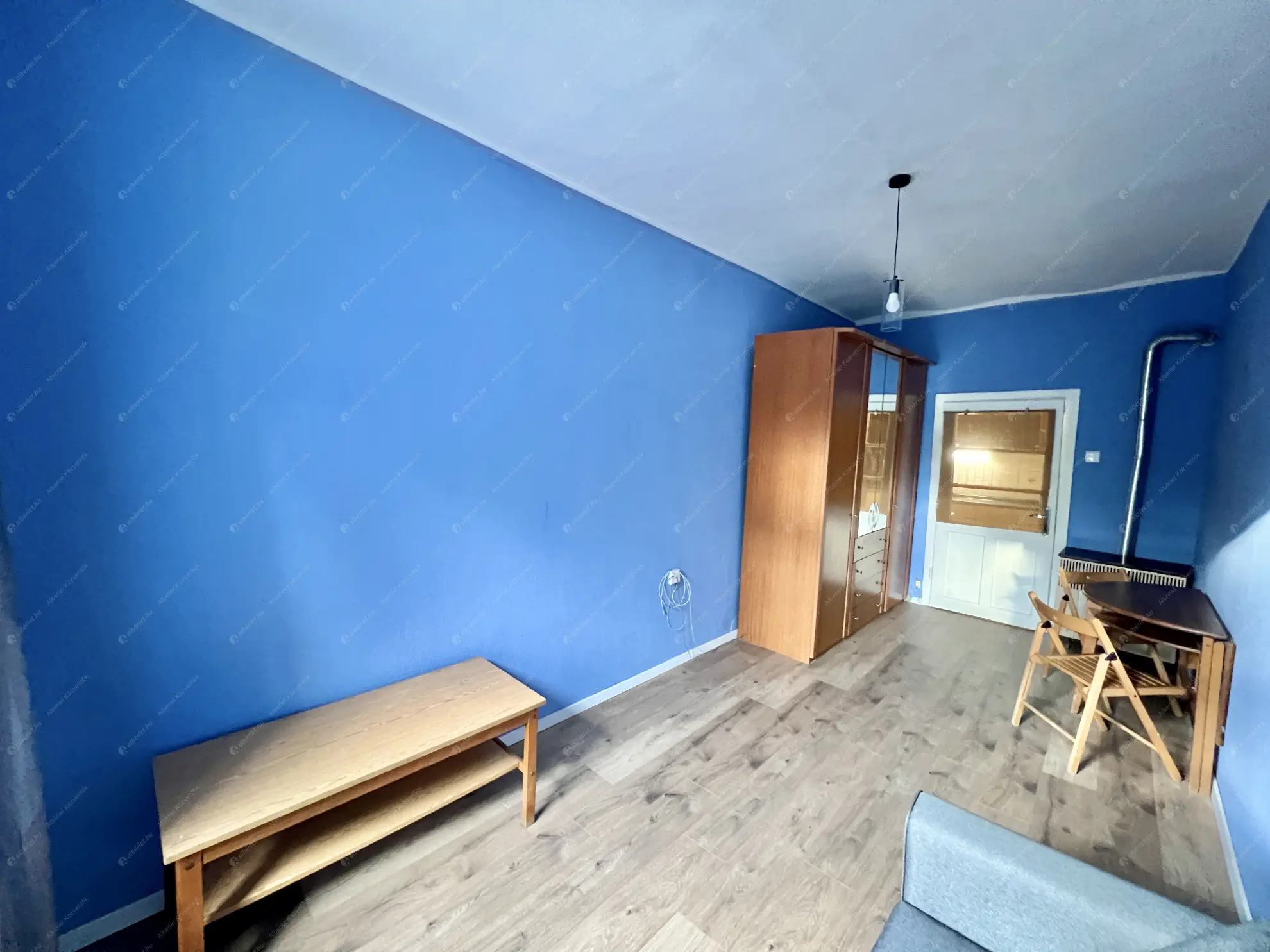 Kiadó albérlet 150000 Ft/hó áron: Budapest, VI. kerület  Hunyadi tér. Mérete: 24 nm, 1 szobás | Alberlet.hu - 6553623