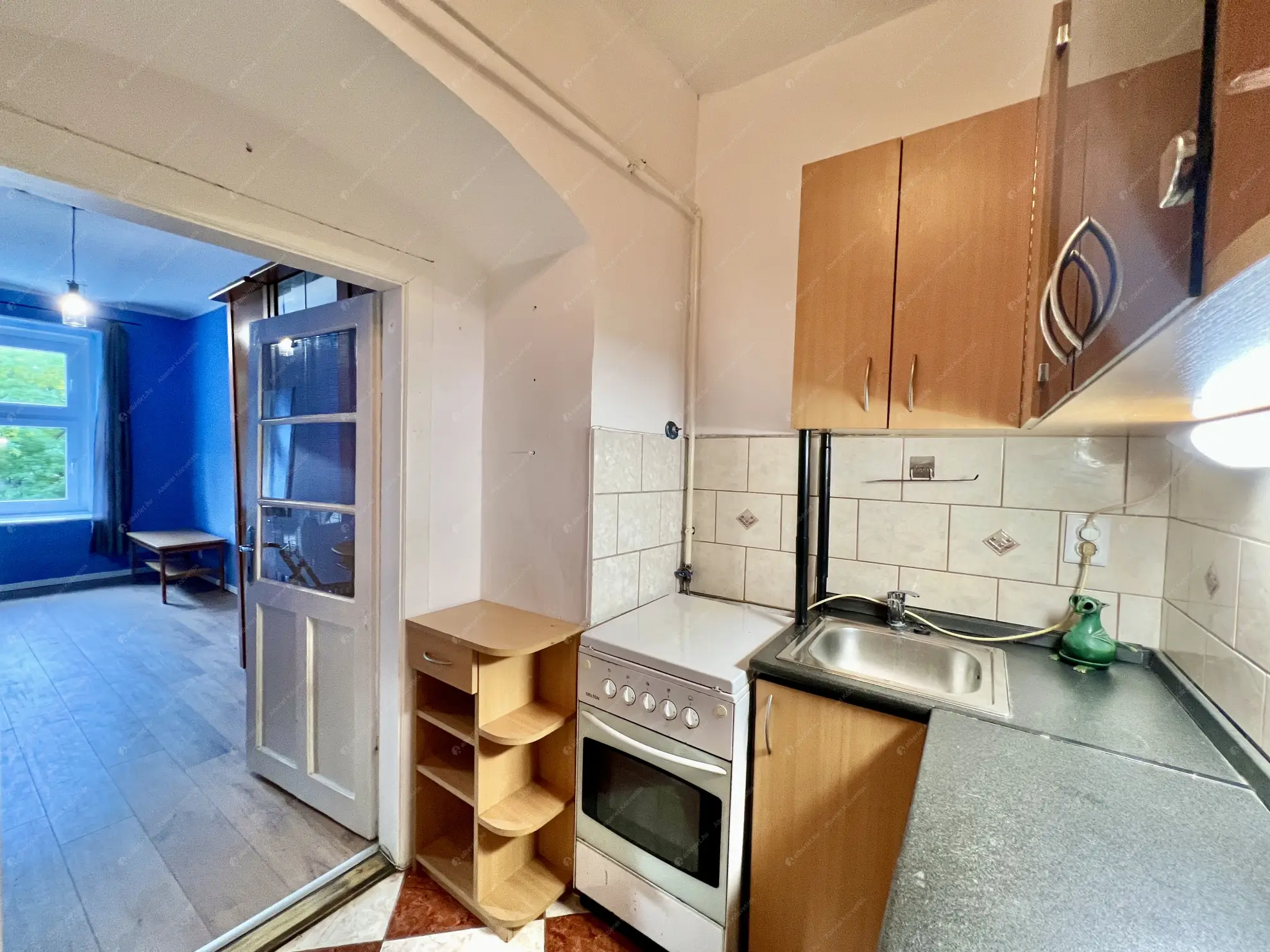 Kiadó albérlet 150000 Ft/hó áron: Budapest, VI. kerület  Hunyadi tér. Mérete: 24 nm, 1 szobás | Alberlet.hu - 6553625