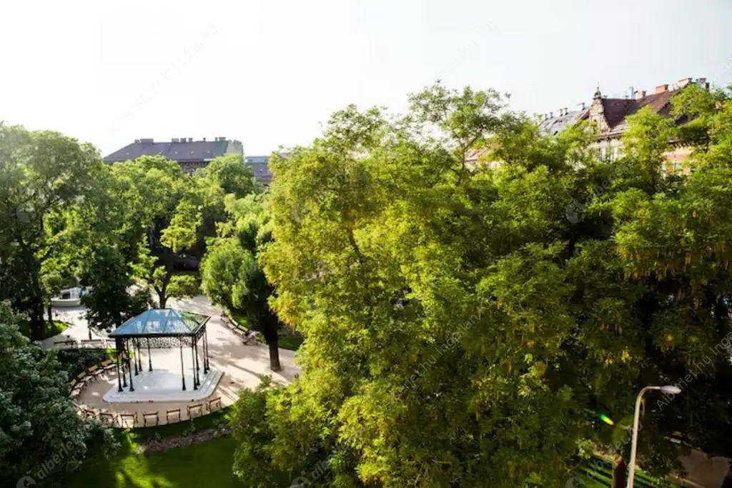 Kiadó albérlet 230000 Ft/hó áron: Budapest, VI. kerület  Hunyadi tér. Mérete: 37 nm, 1 szobás | Alberlet.hu - 6633350