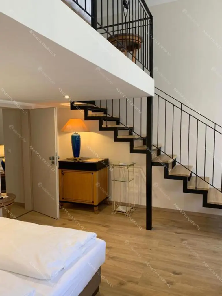 Kiadó albérlet 980000 Ft/hó áron: Budapest, VI. kerület  Izabella utca. Mérete: 134 nm, 4 szobás | Alberlet.hu - 6658444