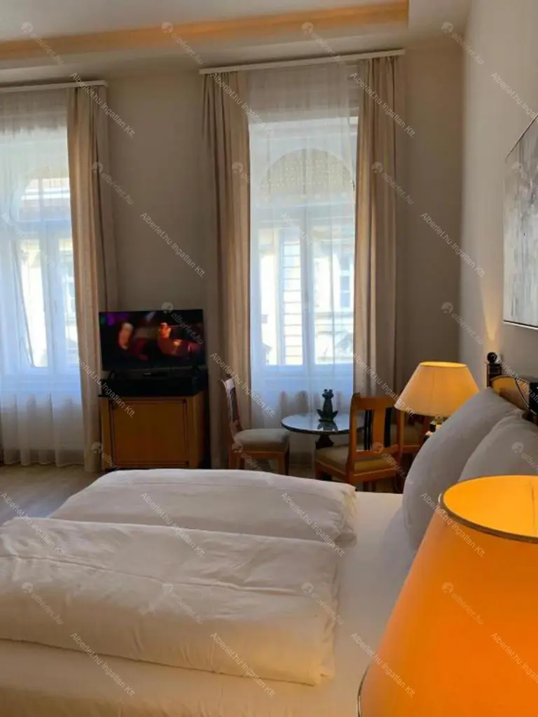 Kiadó albérlet 980000 Ft/hó áron: Budapest, VI. kerület  Izabella utca. Mérete: 134 nm, 4 szobás | Alberlet.hu - 6658449