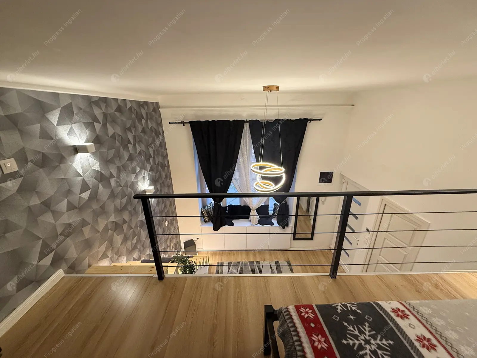 Kiadó albérlet 230000 Ft/hó áron: Budapest, VI. kerület  Izabella utca. Mérete: 25 nm, 1 szobás | Alberlet.hu - 6602234