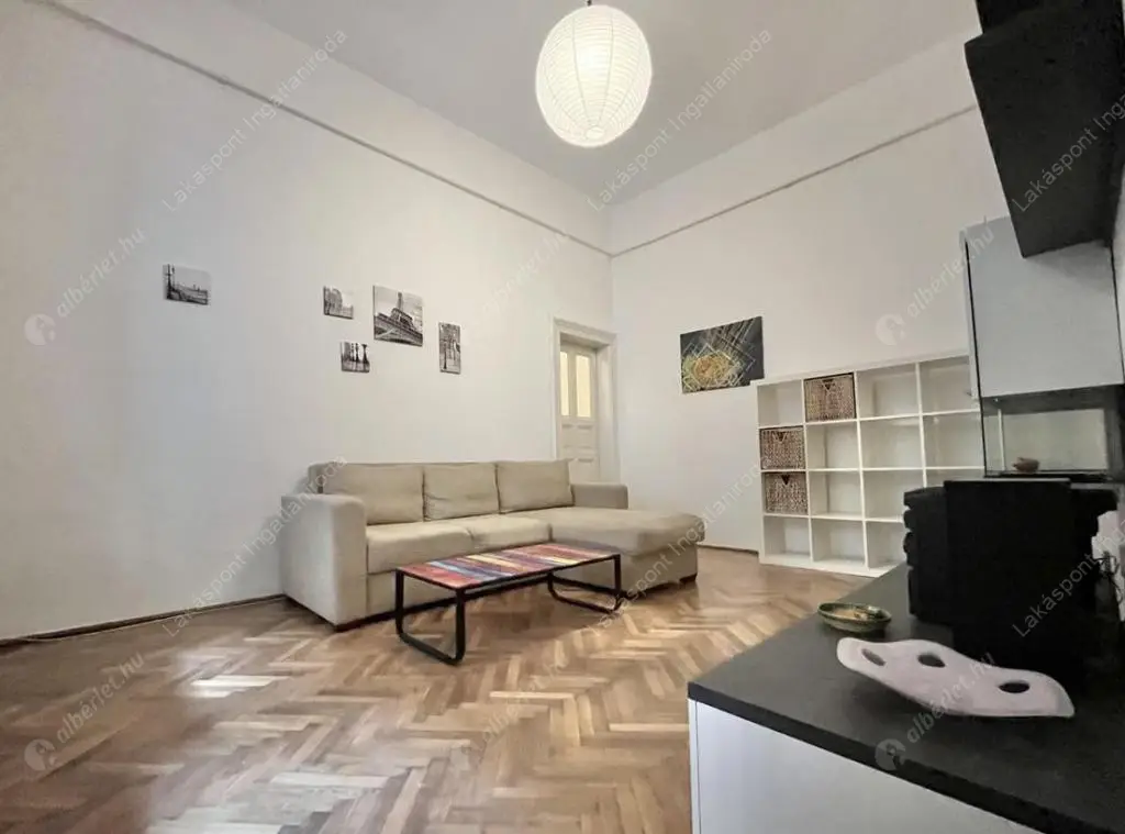 Kiadó albérlet 230000 Ft/hó áron: Budapest, VI. kerület  Izabella utca. Mérete: 61 nm, 2 szobás | Alberlet.hu - 6603343