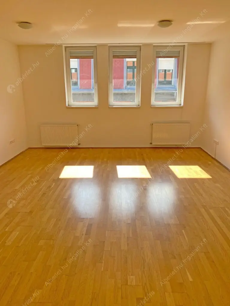 Kiadó albérlet 280000 Ft/hó áron: Budapest, VI. kerület  Izabella utca. Mérete: 62 nm, 1 szobás | Alberlet.hu - 6598053
