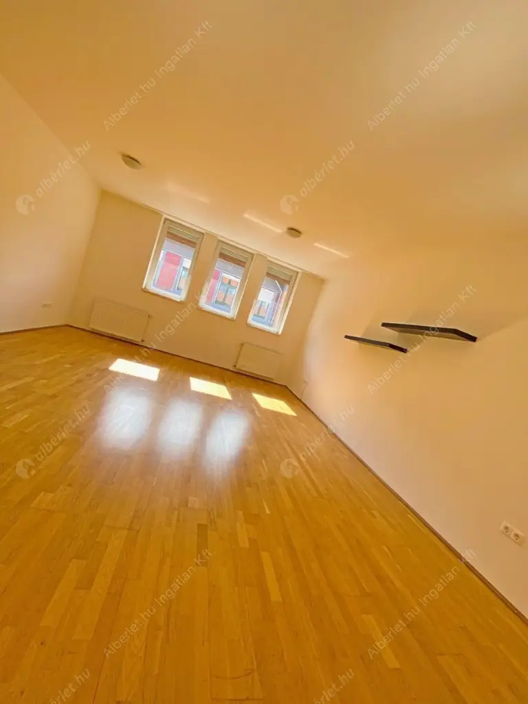 Kiadó albérlet 280000 Ft/hó áron: Budapest, VI. kerület  Izabella utca. Mérete: 62 nm, 1 szobás | Alberlet.hu - 6598055