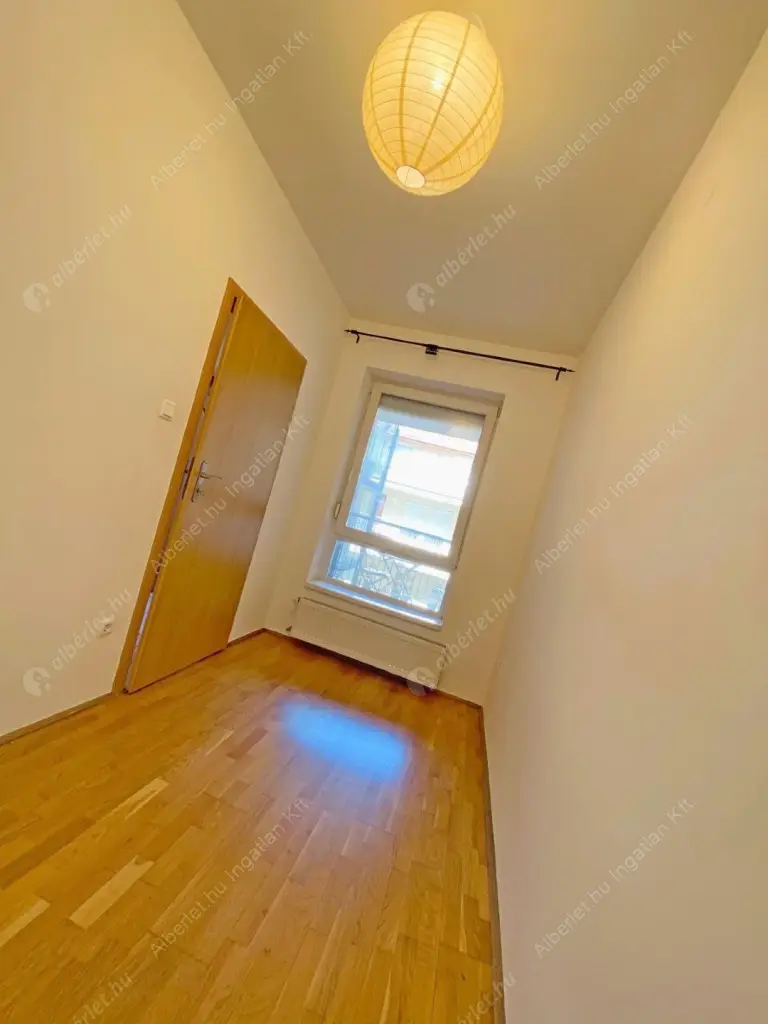 Kiadó albérlet 280000 Ft/hó áron: Budapest, VI. kerület  Izabella utca. Mérete: 62 nm, 1 szobás | Alberlet.hu - 6598062