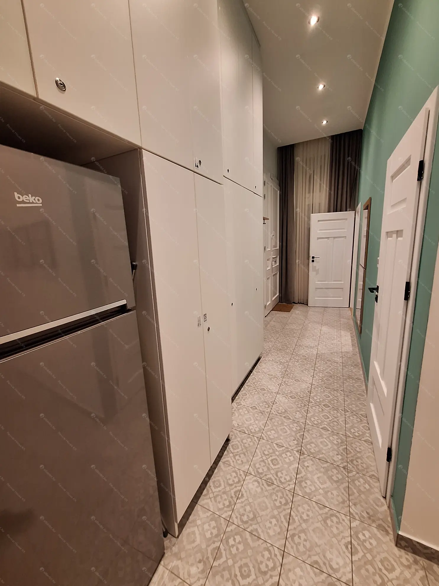 Kiadó albérlet 609000 Ft/hó áron: Budapest, VI. kerület  Izabella utca. Mérete: 90 nm, 4 szobás | Alberlet.hu - 6594347