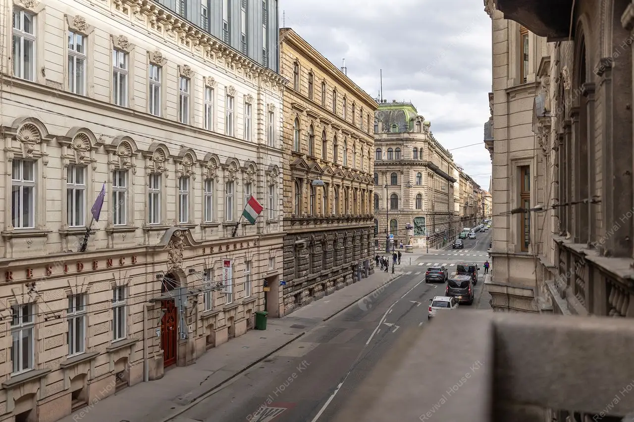 Kiadó albérlet 619000 Ft/hó áron: Budapest, VI. kerület  Izabella utca. Mérete: 90 nm, 4 szobás | Alberlet.hu - 6601320