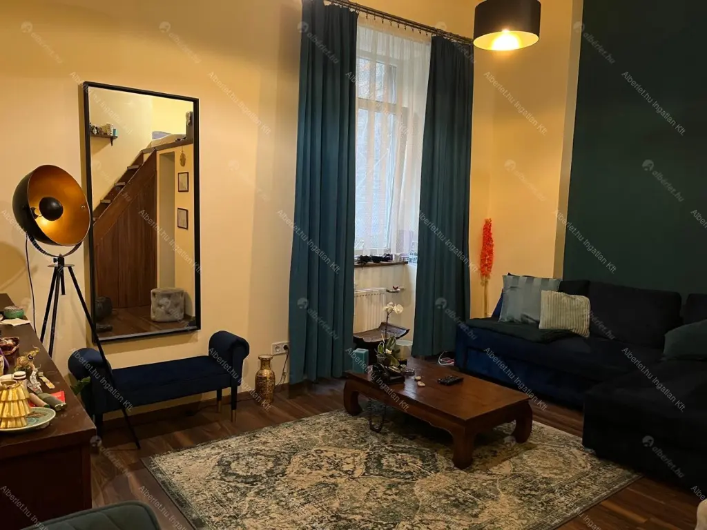 Kiadó albérlet 215000 Ft/hó áron: Budapest, VI. kerület  Jókai tér. Mérete: 32 nm, 1 szobás | Alberlet.hu - 6685003