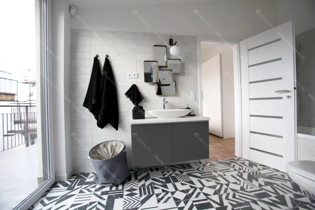 Kiadó albérlet 1516000 Ft/hó áron: Budapest, VI. kerület  Jókai utca. Mérete: 136 nm, 4 szobás | Alberlet.hu - 6660405