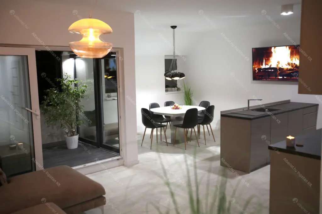 Kiadó albérlet 1350000 Ft/hó áron: Budapest, VI. kerület  Jókai utca. Mérete: 136 nm, 4 szobás | Alberlet.hu - 6681938