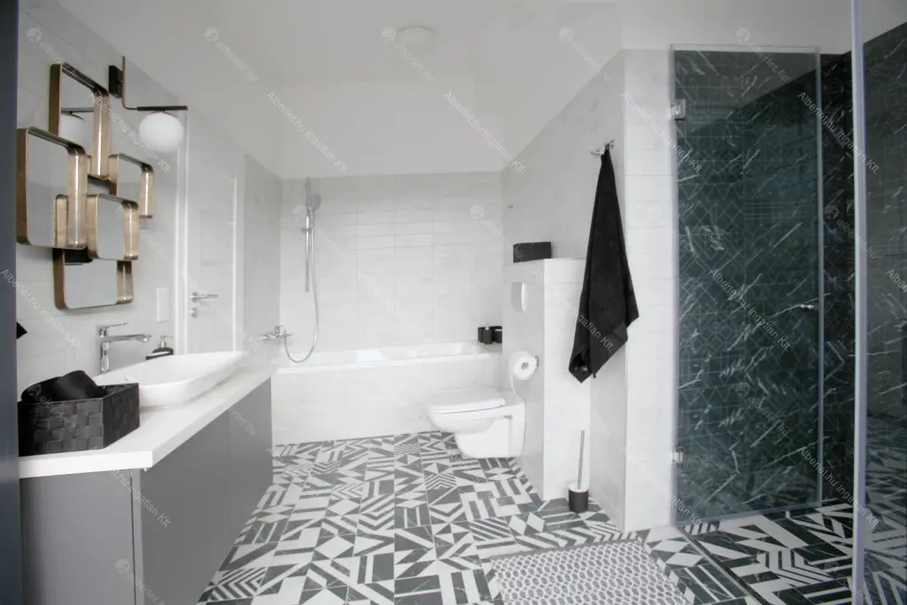 Kiadó albérlet 1350000 Ft/hó áron: Budapest, VI. kerület  Jókai utca. Mérete: 136 nm, 4 szobás | Alberlet.hu - 6681941