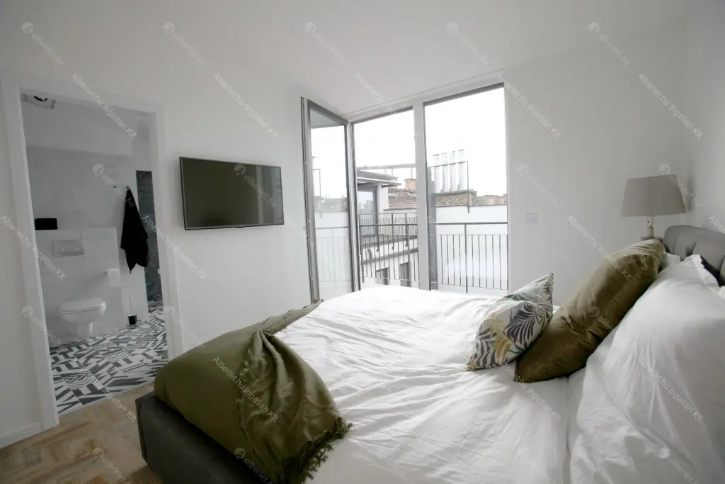 Kiadó albérlet 1350000 Ft/hó áron: Budapest, VI. kerület  Jókai utca. Mérete: 136 nm, 4 szobás | Alberlet.hu - 6681943