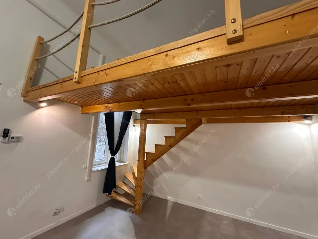 Kiadó albérlet 270000 Ft/hó áron: Budapest, VI. kerület  Jókai utca. Mérete: 50 nm, 2 szobás | Alberlet.hu - 6603117