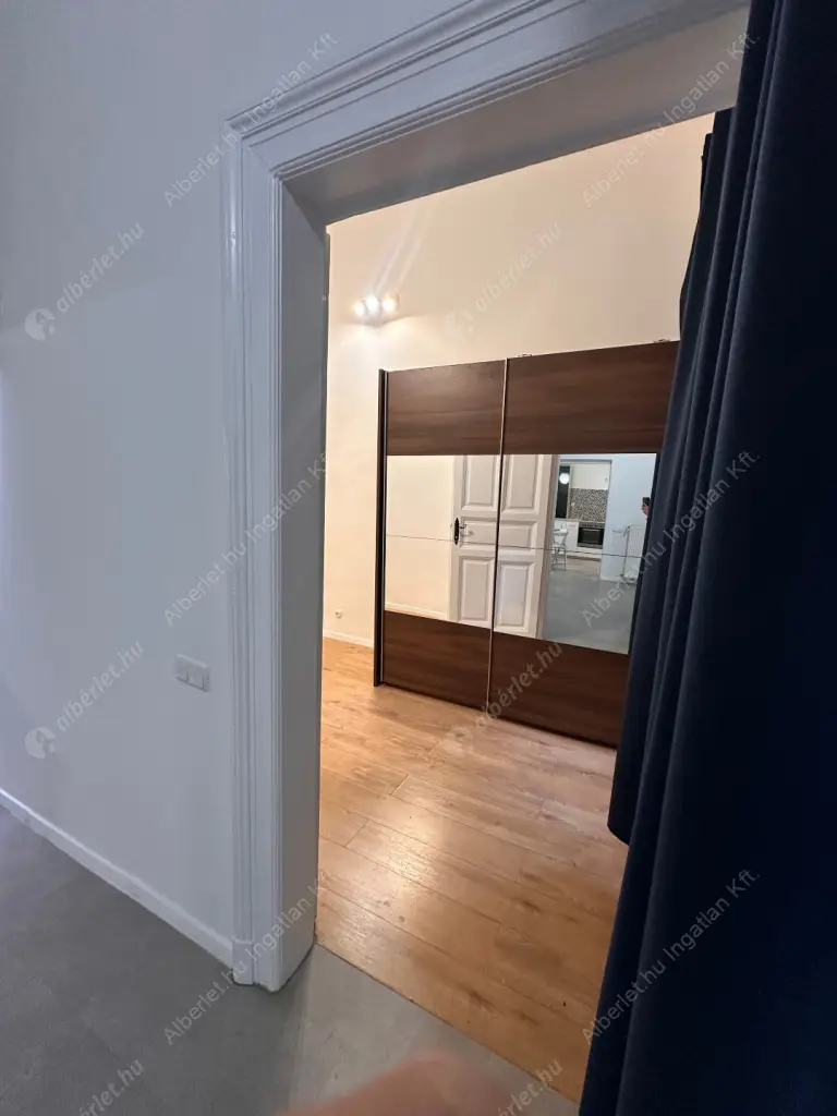 Kiadó albérlet 270000 Ft/hó áron: Budapest, VI. kerület  Jókai utca. Mérete: 50 nm, 2 szobás | Alberlet.hu - 6603120