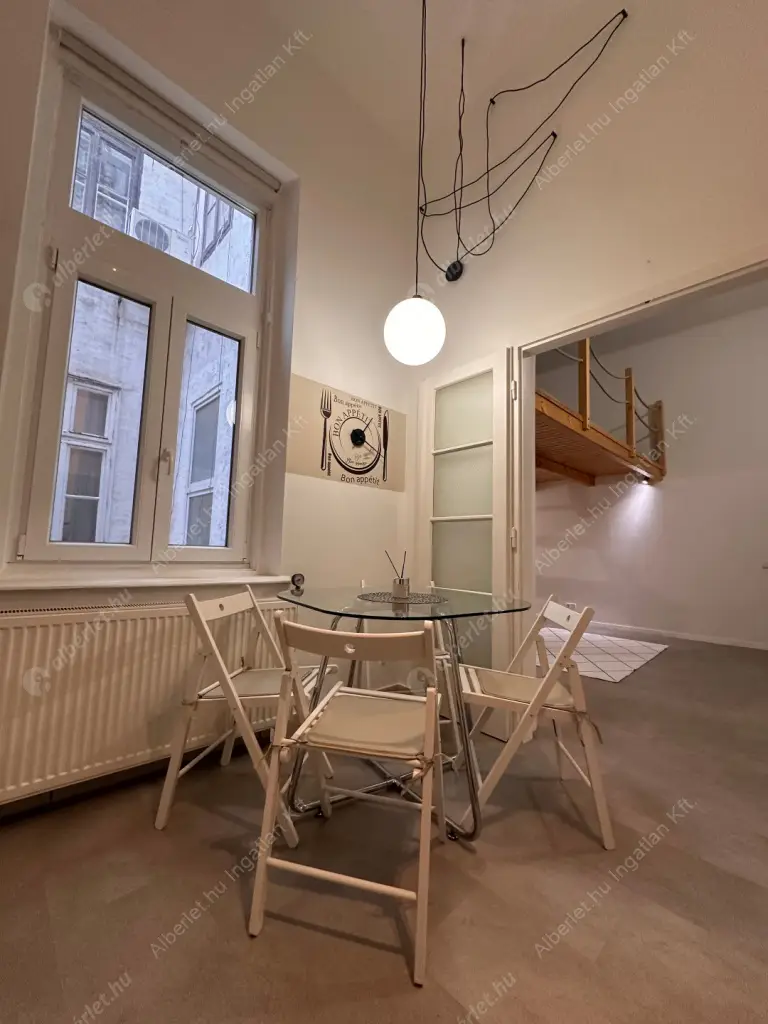 Kiadó albérlet 270000 Ft/hó áron: Budapest, VI. kerület  Jókai utca. Mérete: 50 nm, 2 szobás | Alberlet.hu - 6603125
