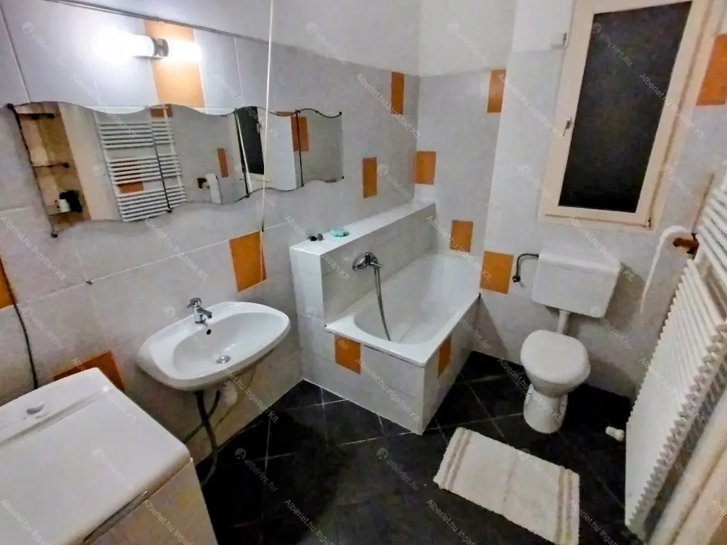 Kiadó albérlet 220000 Ft/hó áron: Budapest, VI. kerület  Jókai utca. Mérete: 50 nm, 2 szobás | Alberlet.hu - 6662474