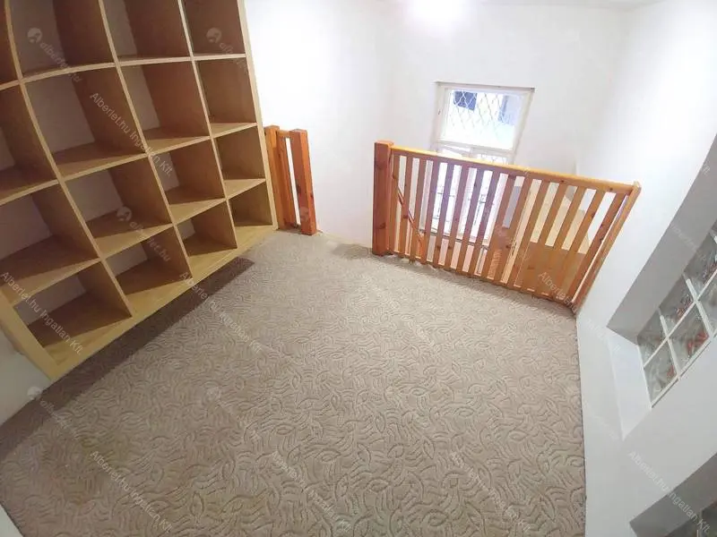 Kiadó albérlet 220000 Ft/hó áron: Budapest, VI. kerület  Jókai utca. Mérete: 50 nm, 2 szobás | Alberlet.hu - 6662481