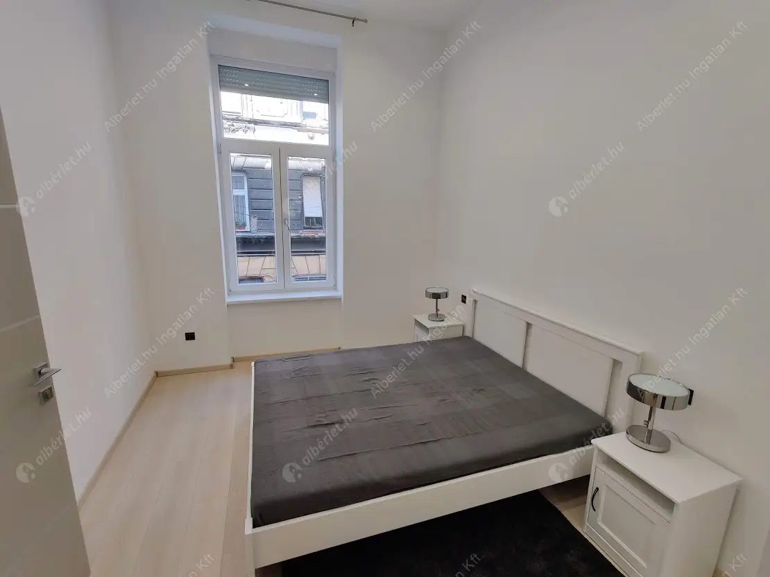 Kiadó albérlet 369000 Ft/hó áron: Budapest, VI. kerület  Jókai utca. Mérete: 60 nm, 3 szobás | Alberlet.hu - 5378673