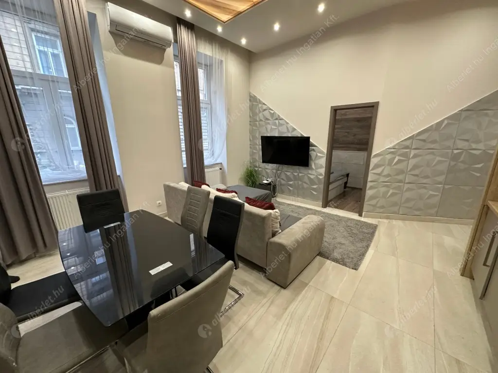 Kiadó albérlet 450000 Ft/hó áron: Budapest, VI. kerület  Jókai utca. Mérete: 66 nm, 4 szobás | Alberlet.hu - 6633396