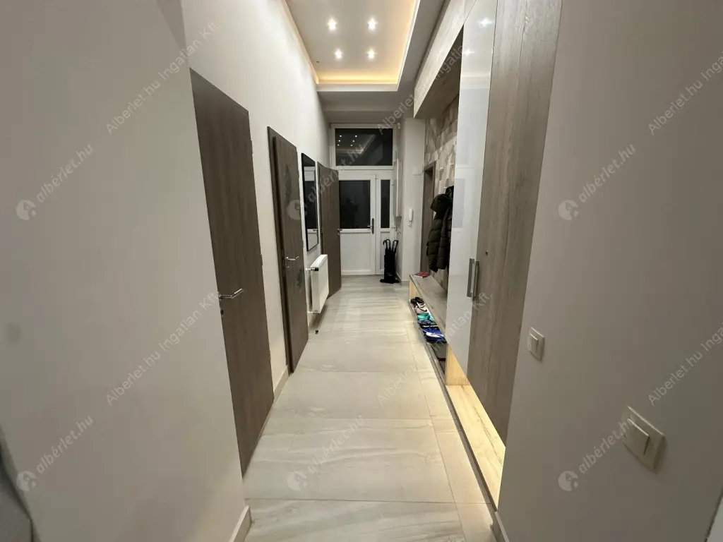 Kiadó albérlet 450000 Ft/hó áron: Budapest, VI. kerület  Jókai utca. Mérete: 66 nm, 4 szobás | Alberlet.hu - 6633403