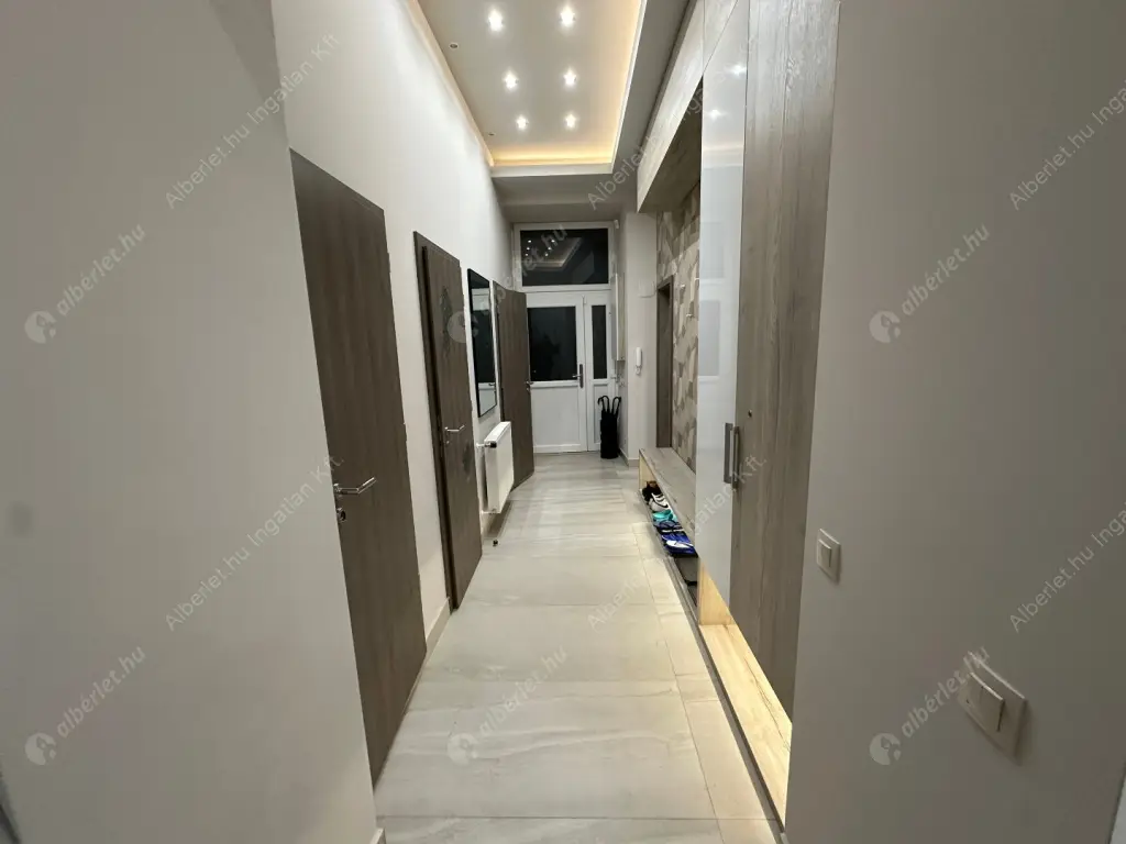 Kiadó albérlet 450000 Ft/hó áron: Budapest, VI. kerület  Jókai utca. Mérete: 66 nm, 4 szobás | Alberlet.hu - 6633406