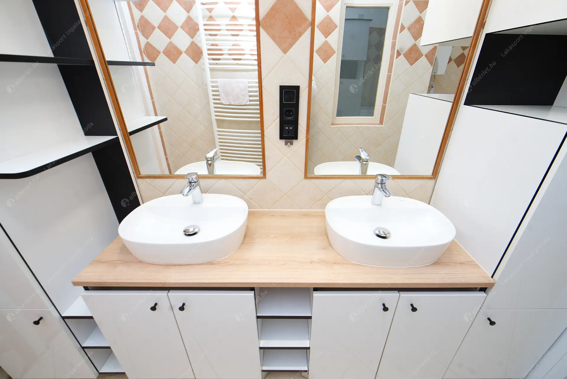 Kiadó albérlet 366000 Ft/hó áron: Budapest, VI. kerület  Jókai utca. Mérete: 91 nm, 3 szobás | Alberlet.hu - 6613697