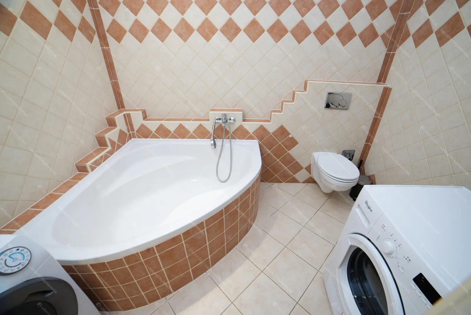 Kiadó albérlet 360000 Ft/hó áron: Budapest, VI. kerület  Jókai utca. Mérete: 91 nm, 3 szobás | Alberlet.hu - 6657402