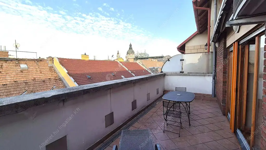 Kiadó albérlet 275000 Ft/hó áron: Budapest, VI. kerület  Káldy Gyula utca. Mérete: 41 nm, 1 szobás | Alberlet.hu - 6552708