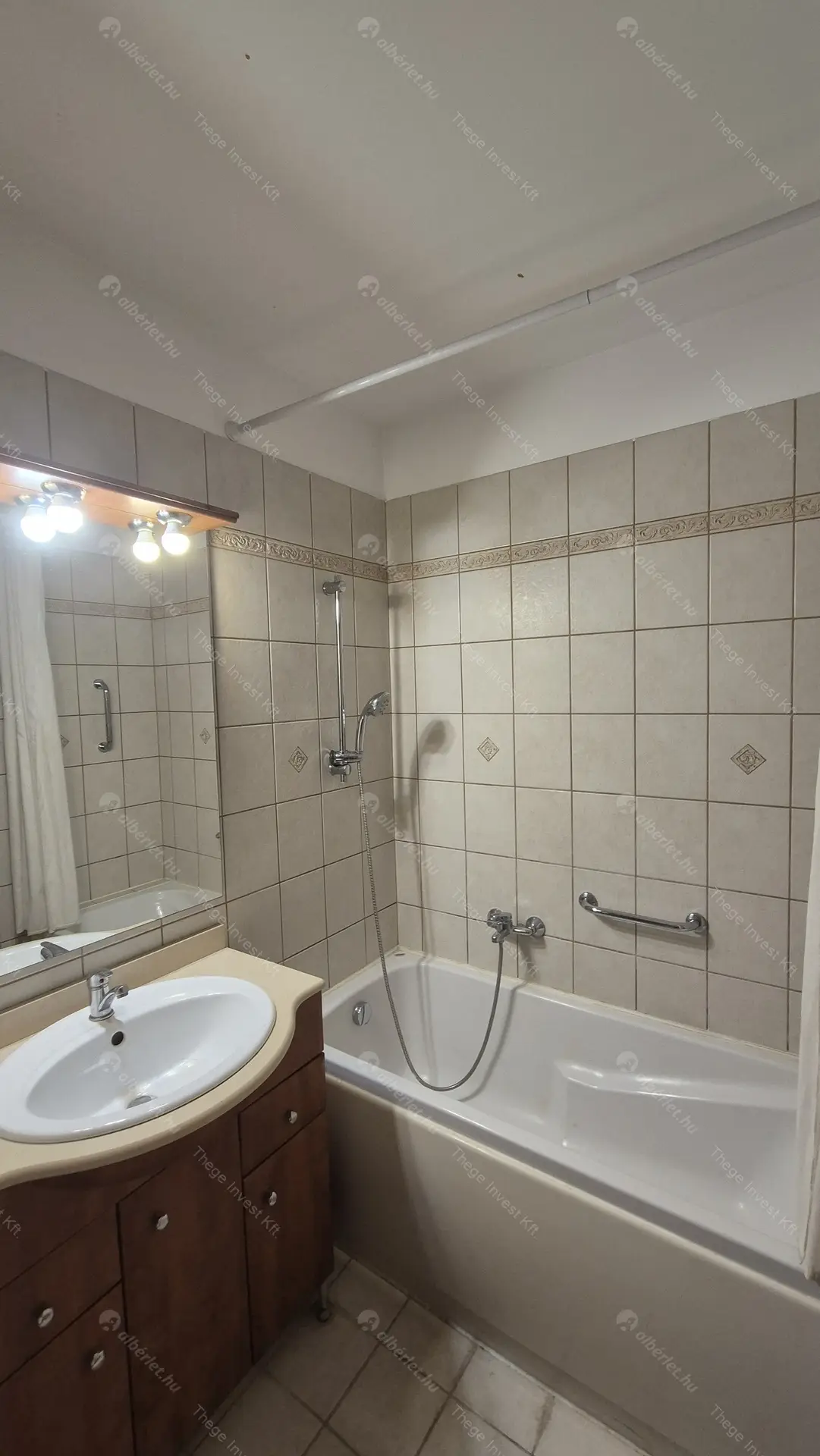 Kiadó albérlet 275000 Ft/hó áron: Budapest, VI. kerület  Káldy Gyula utca. Mérete: 41 nm, 2 szobás | Alberlet.hu - 6544351