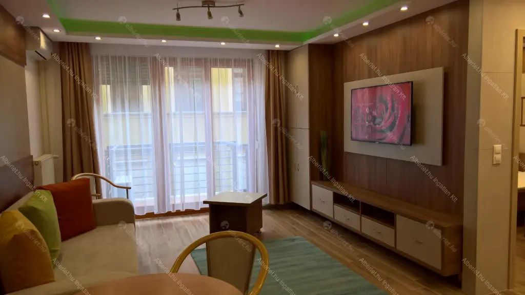 Kiadó albérlet 350000 Ft/hó áron: Budapest, VI. kerület  Káldy Gyula utca. Mérete: 47 nm, 2 szobás | Alberlet.hu - 6701175