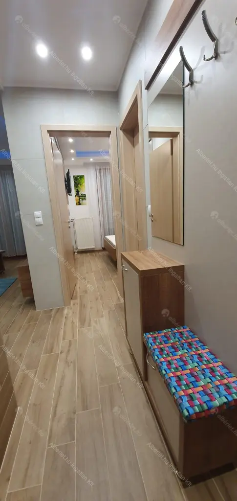 Kiadó albérlet 350000 Ft/hó áron: Budapest, VI. kerület  Káldy Gyula utca. Mérete: 47 nm, 2 szobás | Alberlet.hu - 6701185