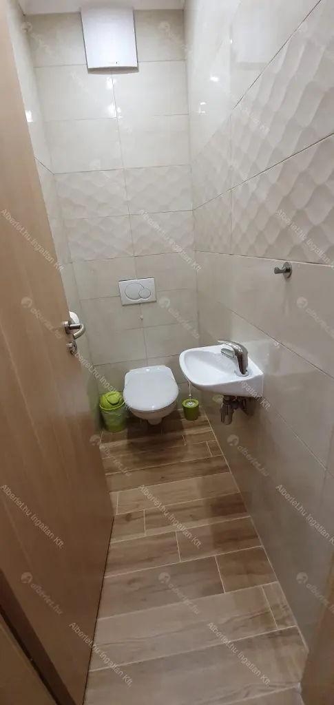 Kiadó albérlet 350000 Ft/hó áron: Budapest, VI. kerület  Káldy Gyula utca. Mérete: 47 nm, 2 szobás | Alberlet.hu - 6701188