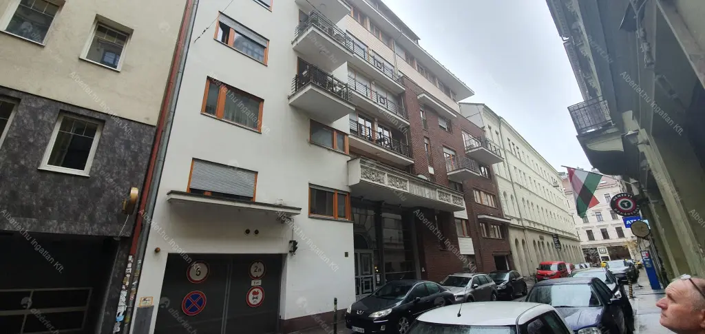 Kiadó albérlet 350000 Ft/hó áron: Budapest, VI. kerület  Káldy Gyula utca. Mérete: 47 nm, 2 szobás | Alberlet.hu - 6701192