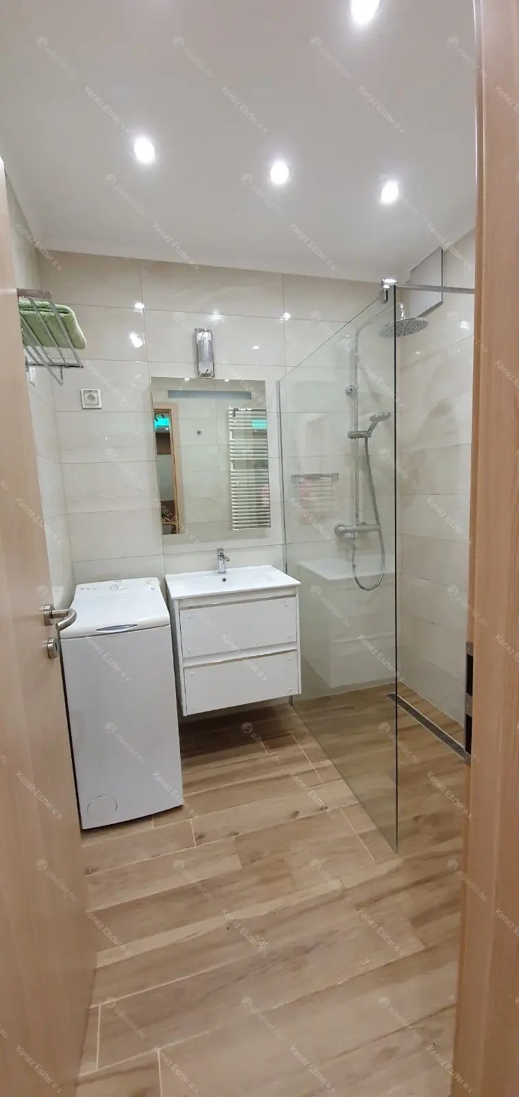 Kiadó albérlet 350000 Ft/hó áron: Budapest, VI. kerület  Káldy Gyula utca. Mérete: 47 nm, 2 szobás | Alberlet.hu - 6708683