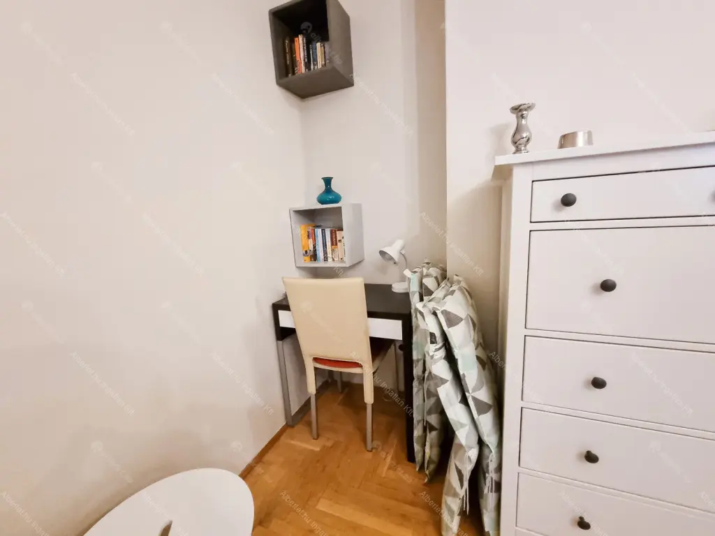 Kiadó albérlet 340000 Ft/hó áron: Budapest, VI. kerület  Káldy Gyula utca. Mérete: 51 nm, 2 szobás | Alberlet.hu - 6642972