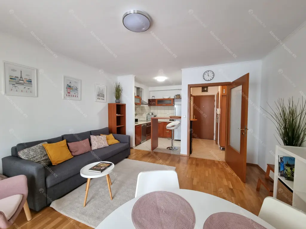 Kiadó albérlet 320000 Ft/hó áron: Budapest, VI. kerület  Káldy Gyula utca. Mérete: 54 nm, 2 szobás | Alberlet.hu - 6686492