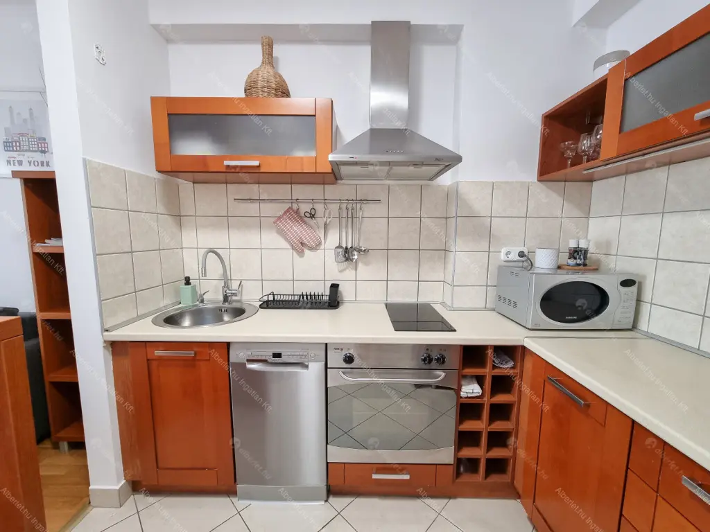 Kiadó albérlet 320000 Ft/hó áron: Budapest, VI. kerület  Káldy Gyula utca. Mérete: 54 nm, 2 szobás | Alberlet.hu - 6686495