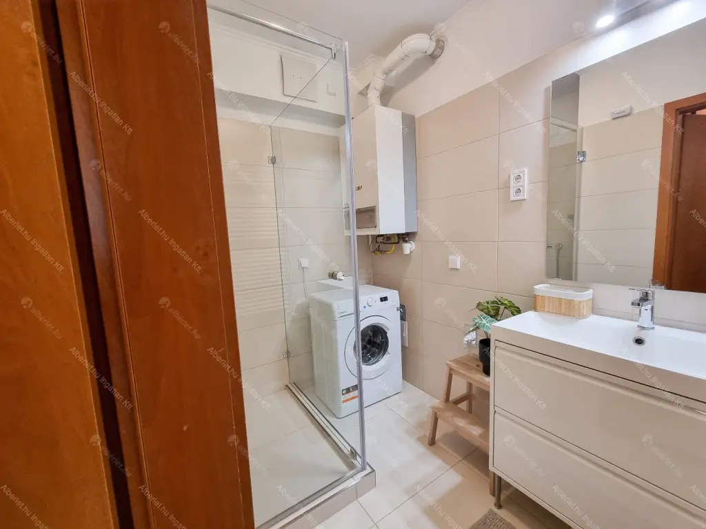 Kiadó albérlet 320000 Ft/hó áron: Budapest, VI. kerület  Káldy Gyula utca. Mérete: 54 nm, 2 szobás | Alberlet.hu - 6686501