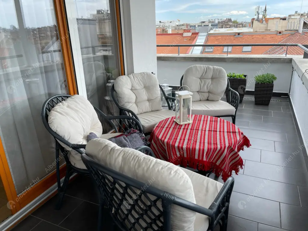 Kiadó albérlet 720000 Ft/hó áron: Budapest, VI. kerület  Káldy Gyula utca. Mérete: 80 nm, 3 szobás | Alberlet.hu - 6634422