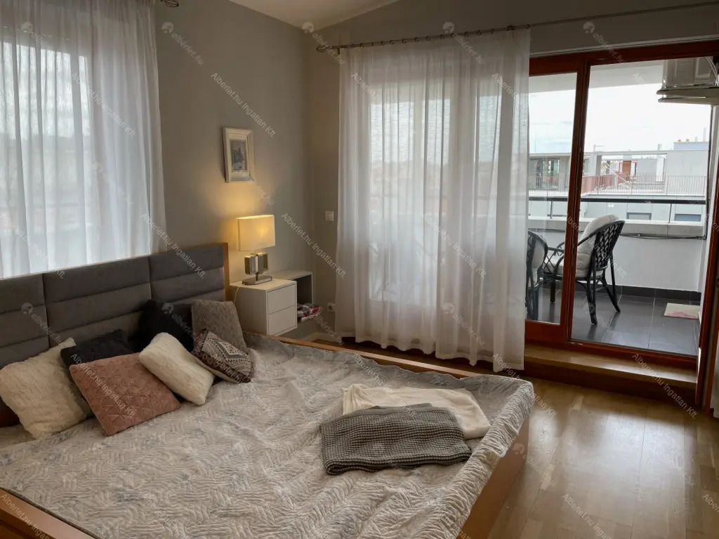 Kiadó albérlet 681000 Ft/hó áron: Budapest, VI. kerület  Káldy Gyula utca. Mérete: 80 nm, 3 szobás | Alberlet.hu - 6638447