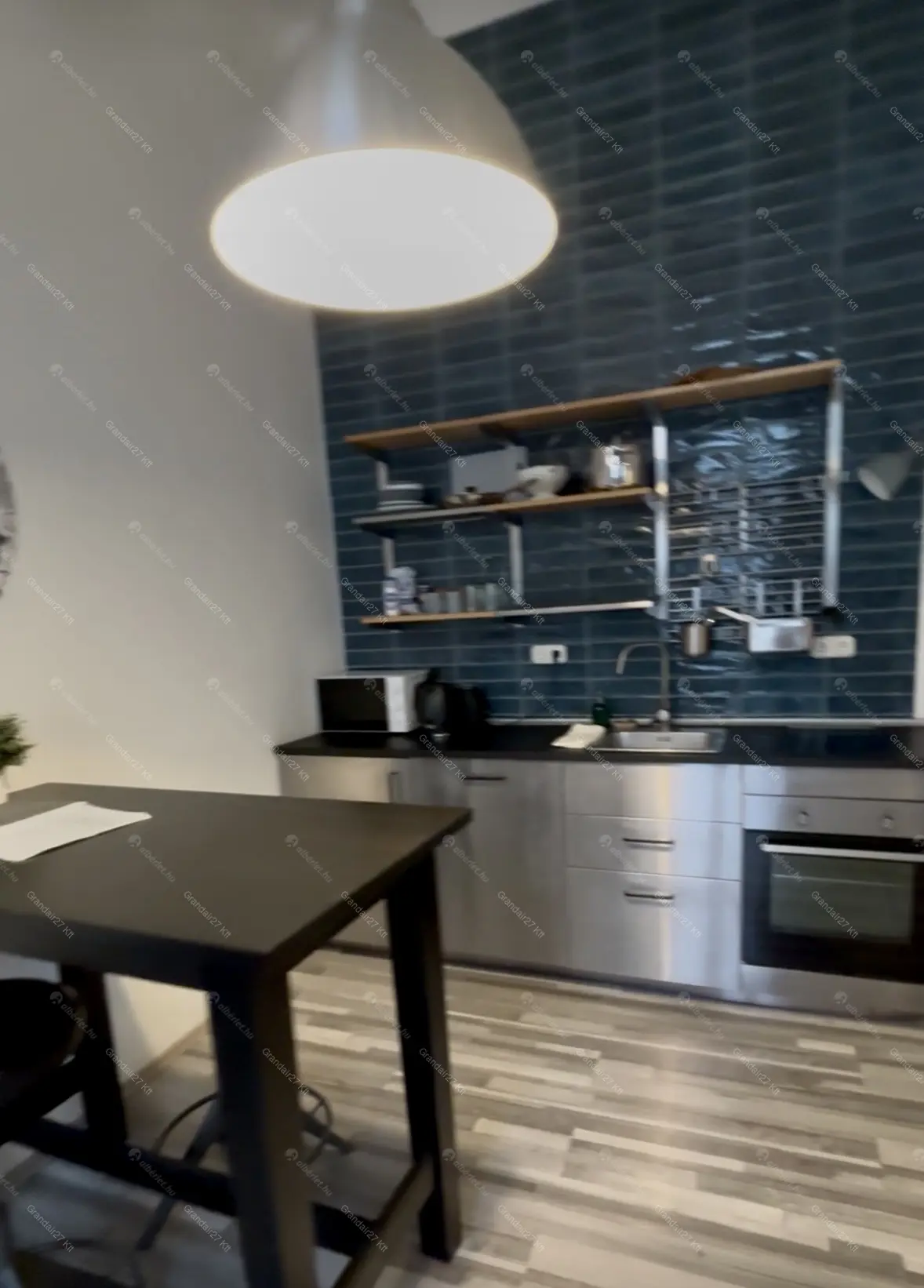 Kiadó albérlet 220000 Ft/hó áron: Budapest, VI. kerület  Király . Mérete: 25 nm, 1 szobás | Alberlet.hu - 6661576