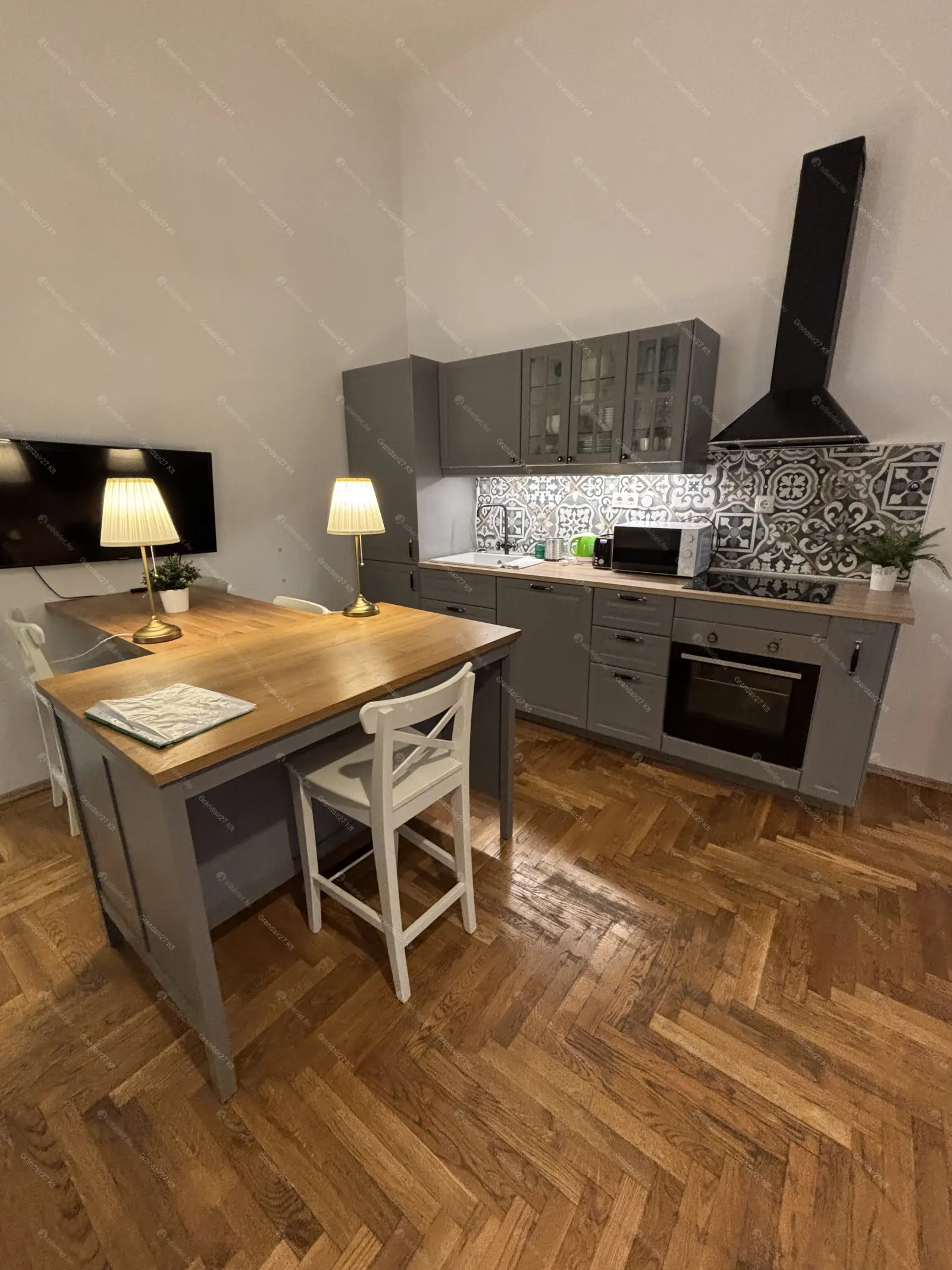 Kiadó albérlet 250000 Ft/hó áron: Budapest, VI. kerület  Király . Mérete: 40 nm, 1 szobás | Alberlet.hu - 6661568