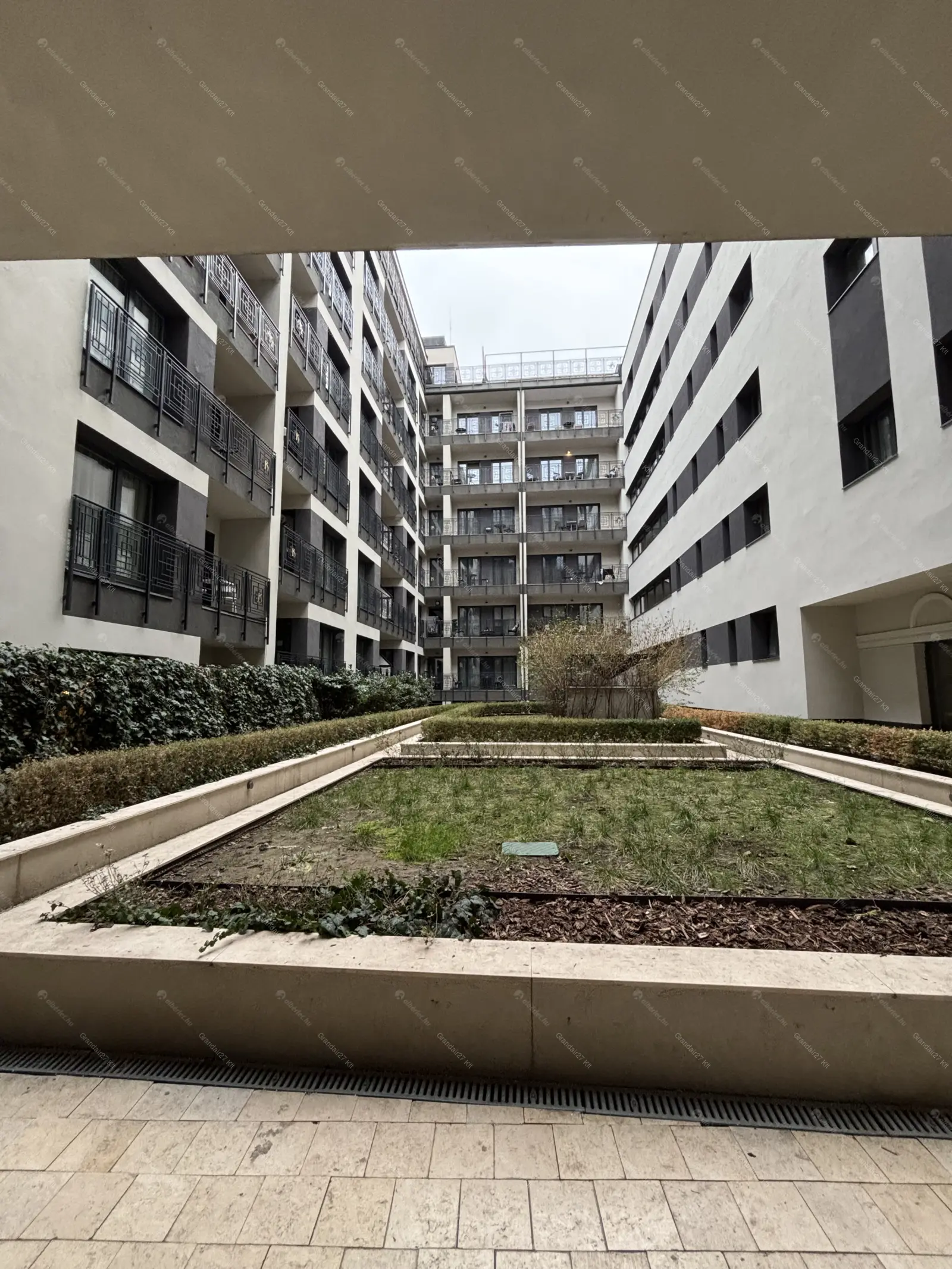 Kiadó albérlet 250000 Ft/hó áron: Budapest, VI. kerület  Király utca. Mérete: 28 nm, 1 szobás | Alberlet.hu - 6661715