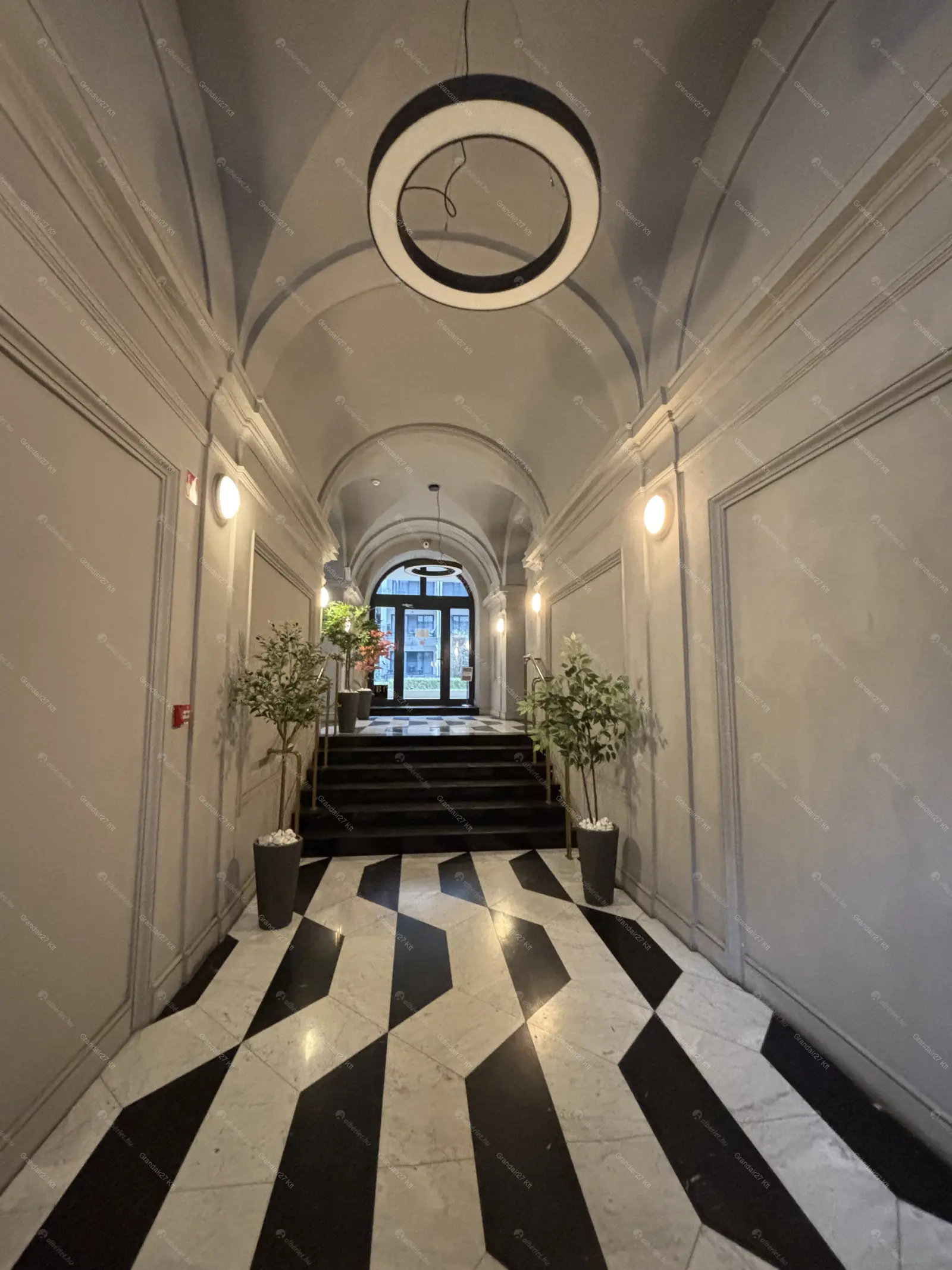 Kiadó albérlet 250000 Ft/hó áron: Budapest, VI. kerület  Király utca. Mérete: 28 nm, 1 szobás | Alberlet.hu - 6661716