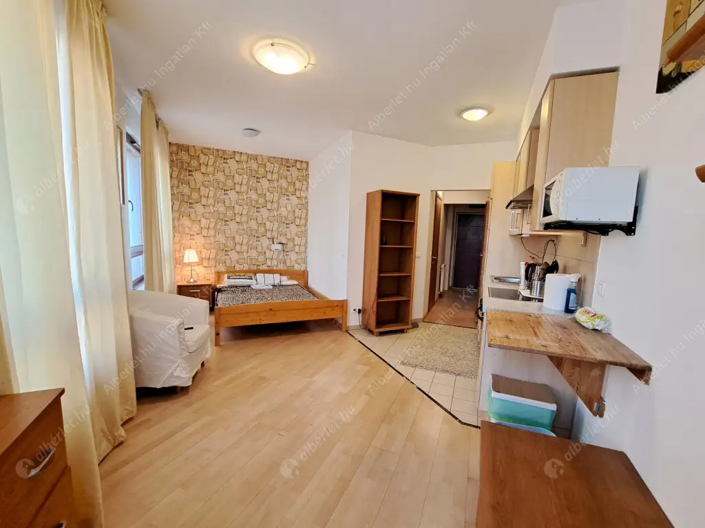 Kiadó albérlet 230000 Ft/hó áron: Budapest, VI. kerület  Király utca. Mérete: 34 nm, 1 szobás | Alberlet.hu - 6558107