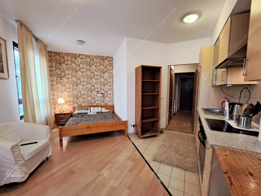 Kiadó albérlet 230000 Ft/hó áron: Budapest, VI. kerület  Király utca. Mérete: 34 nm, 1 szobás | Alberlet.hu - 6558108