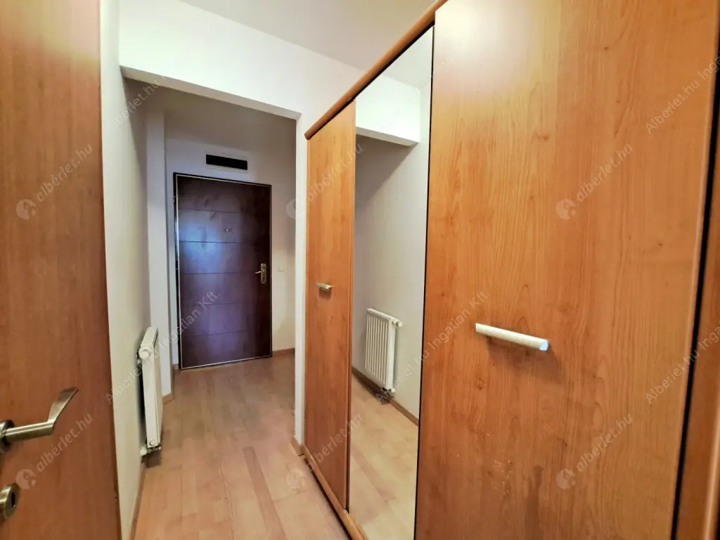 Kiadó albérlet 230000 Ft/hó áron: Budapest, VI. kerület  Király utca. Mérete: 34 nm, 1 szobás | Alberlet.hu - 6558113