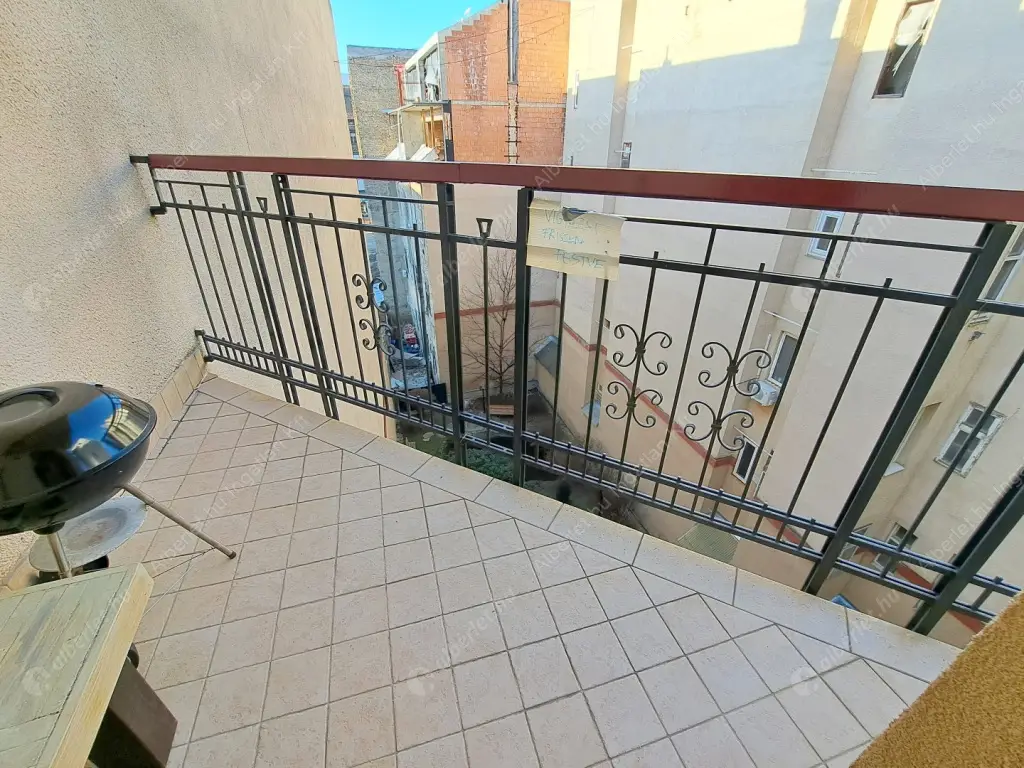 Kiadó albérlet 230000 Ft/hó áron: Budapest, VI. kerület  Király utca. Mérete: 34 nm, 1 szobás | Alberlet.hu - 6558117